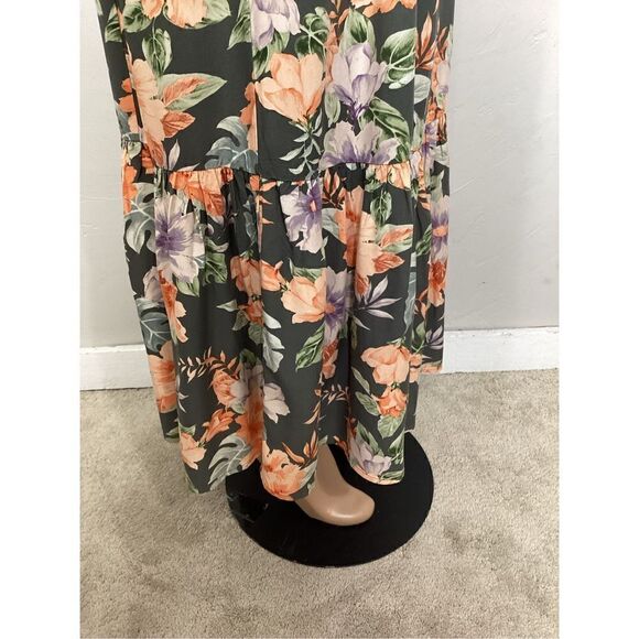 New. L*SPACE floral one shoulder maxi dress. Size 6. Retail $150 - Picture 13 of 15